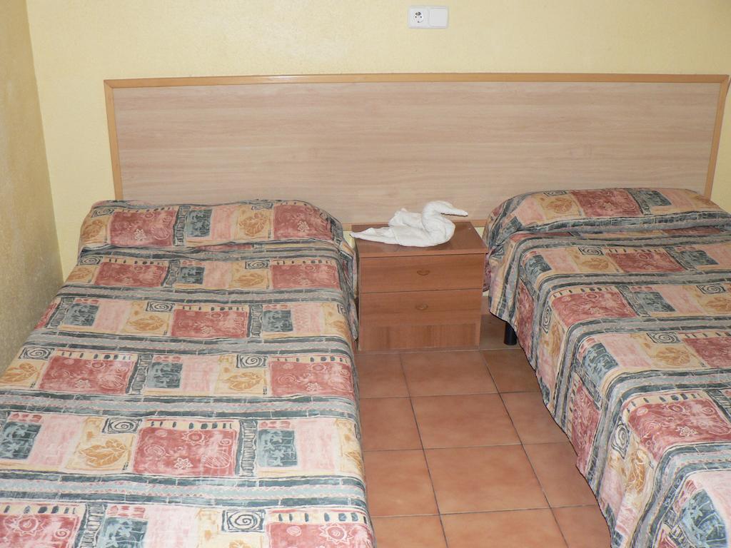 Hostal Terramar Palma de Mallorca Ruang foto