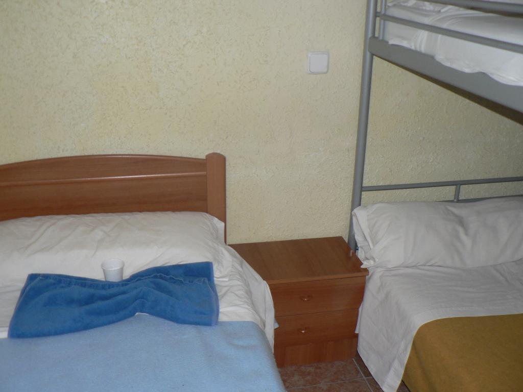 Hostal Terramar Palma de Mallorca Ruang foto